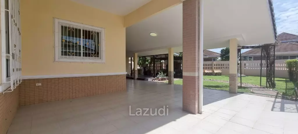 3 Beds 2 Baths 170 SQ.M. Chok Chai Village 10
