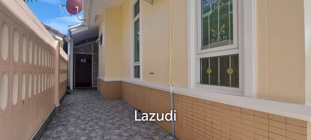 3 Beds 2 Baths 170 SQ.M. Chok Chai Village 10