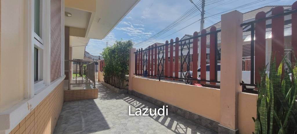 3 Beds 2 Baths 170 SQ.M. Chok Chai Village 10