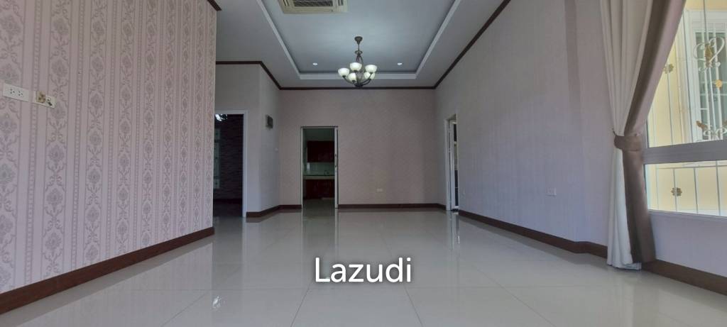 3 Beds 2 Baths 170 SQ.M. Chok Chai Village 10