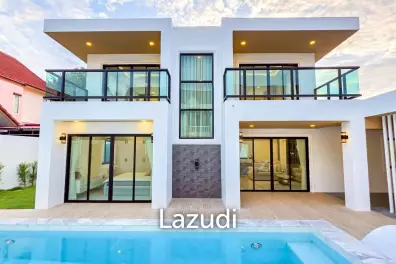 5 Beds 4 Baths 450 SQ.M. Villa In Thepprasit