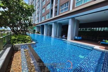Elegant 14th Floor Condo in Baan Kiang Fah Hua Hin