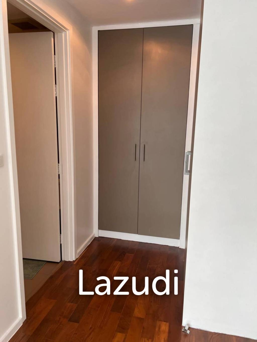 2 Bedroom 2 Bathroom 80 Sq.m Siri On 8