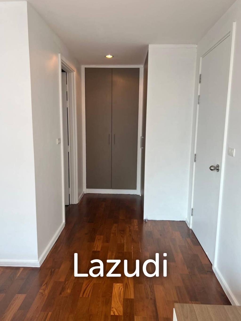 2 Bedroom 2 Bathroom 80 Sq.m Siri On 8