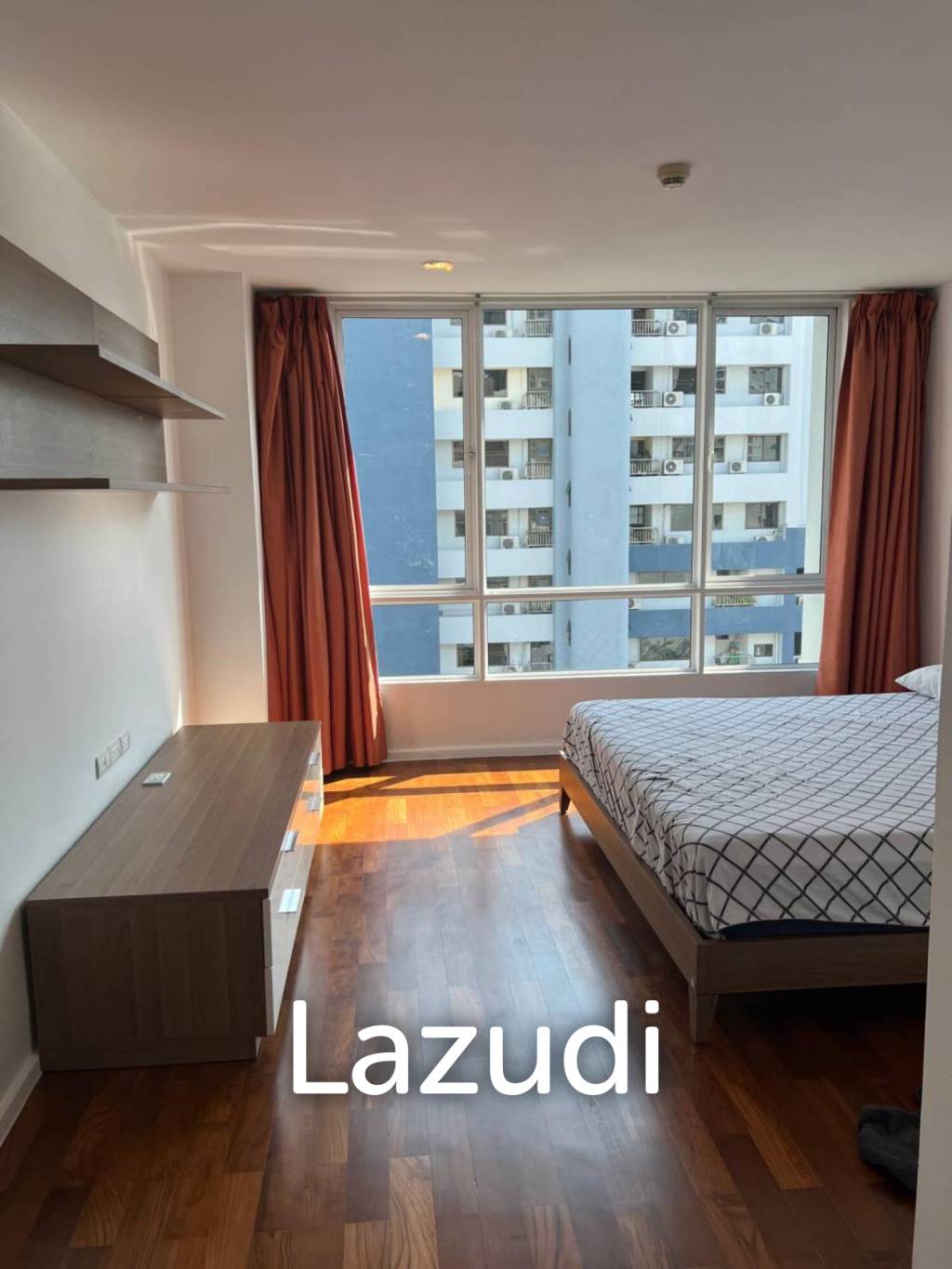 2 Bedroom 2 Bathroom 80 Sq.m Siri On 8
