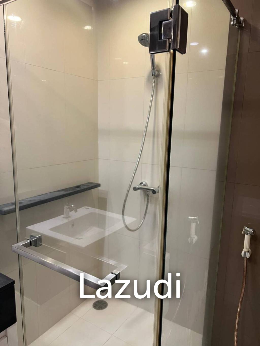 2 Bedroom 2 Bathroom 80 Sq.m Siri On 8