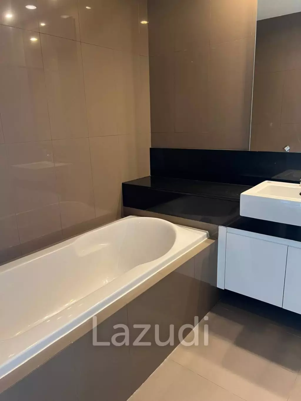 2 Bedroom 2 Bathroom 80 Sq.m Siri On 8