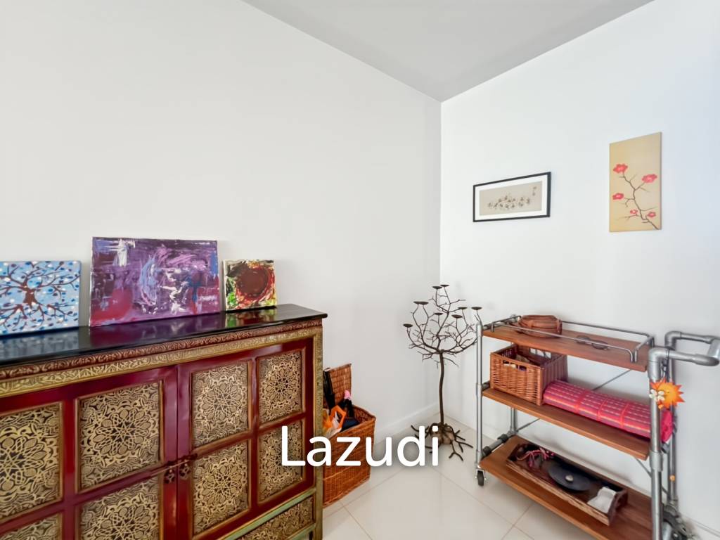 The Breeze Condo - Spacious 1-Bedroom Corner Unit