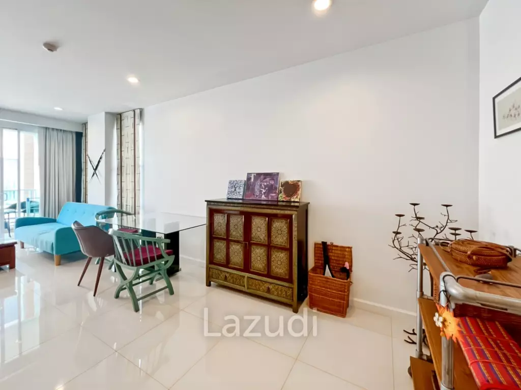 The Breeze Condo - Spacious 1-Bedroom Corner Unit