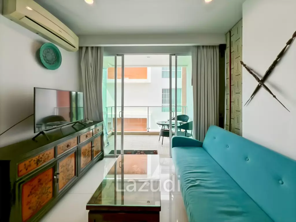 The Breeze Condo - Spacious 1-Bedroom Corner Unit