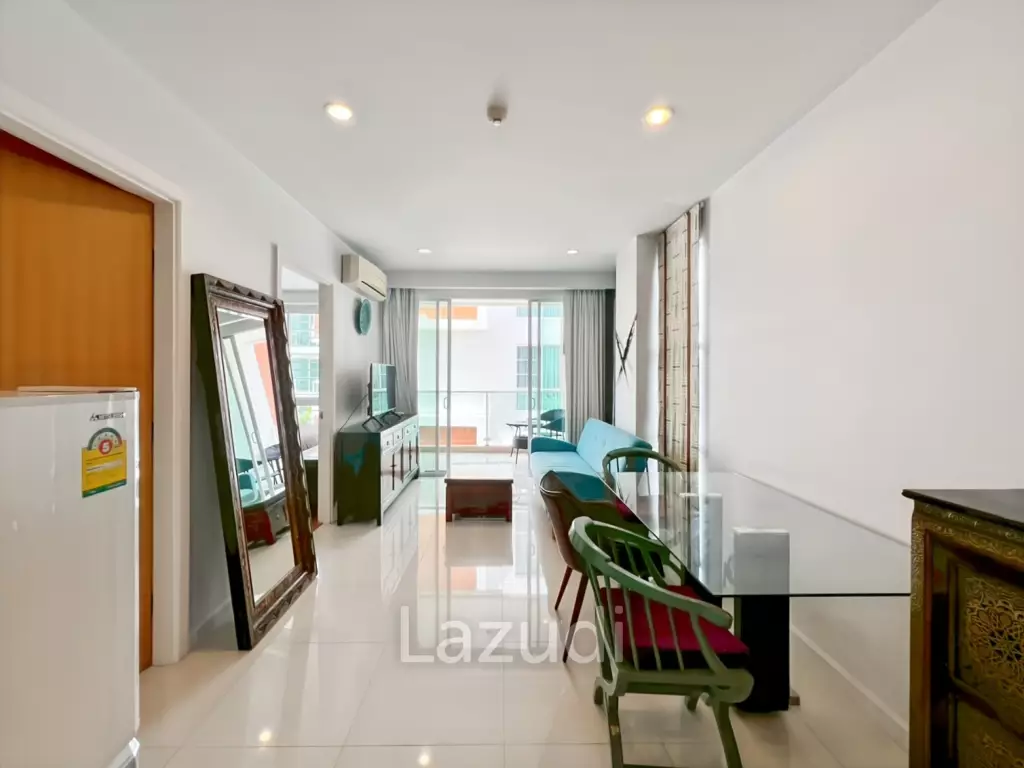 The Breeze Condo - Spacious 1-Bedroom Corner Unit