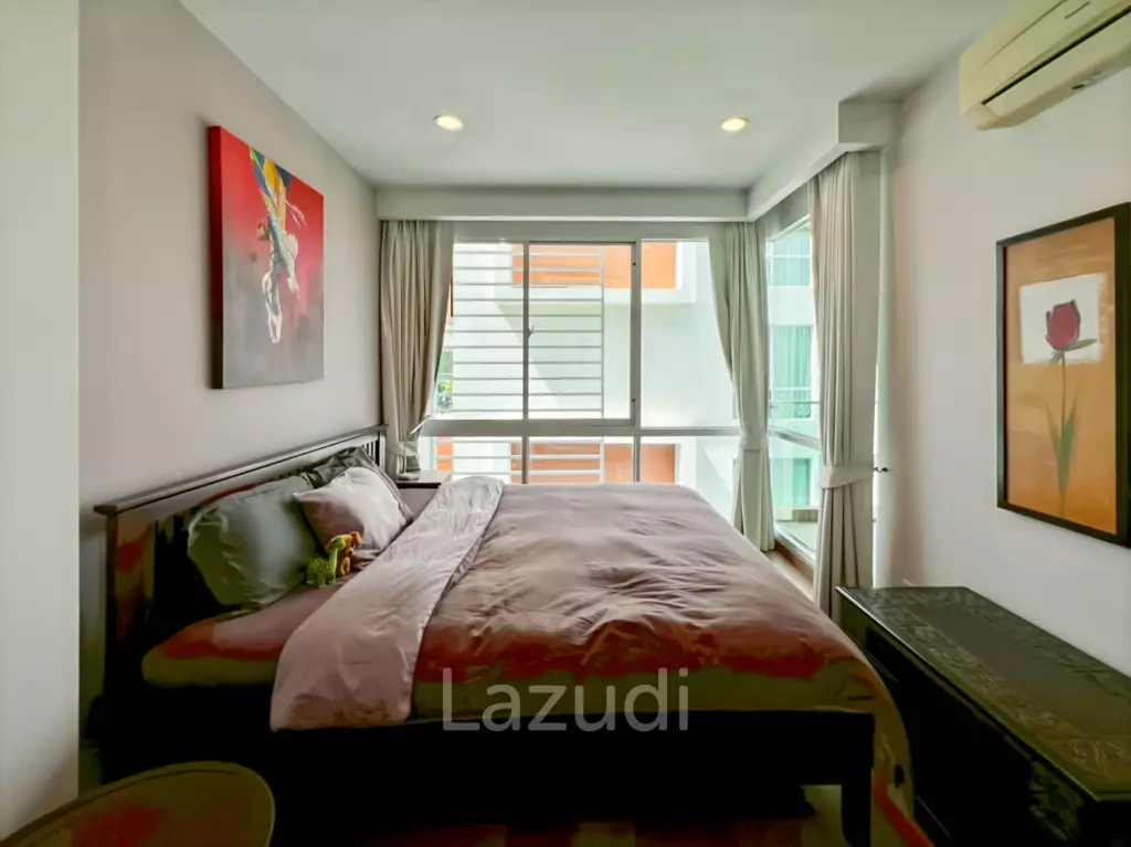 The Breeze Condo - Spacious 1-Bedroom Corner Unit