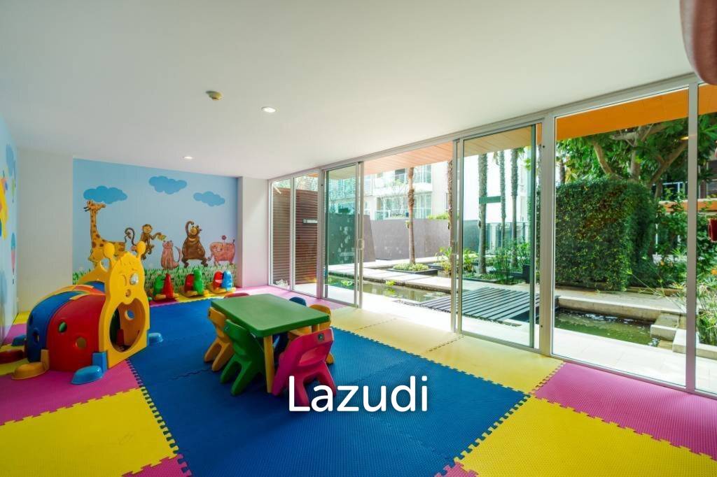 The Breeze Condo - Spacious 1-Bedroom Corner Unit