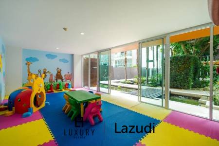 The Breeze Condo - Spacious 1-Bedroom Corner Unit