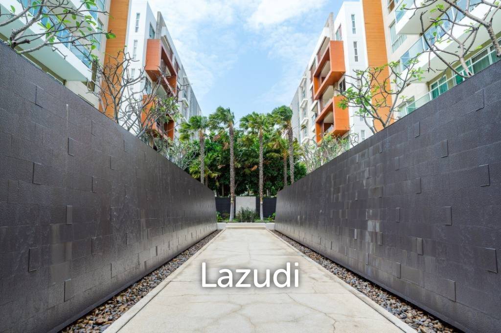 The Breeze Condo - Spacious 1-Bedroom Corner Unit