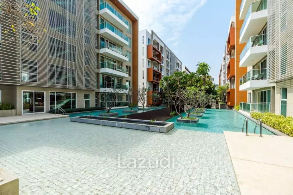 The Breeze Condo - Spacious 1-Bedroom Corner Unit