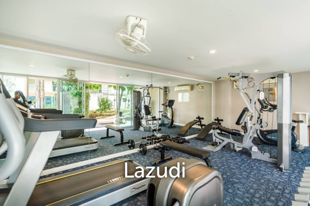 The Breeze Condo - Spacious 1-Bedroom Corner Unit
