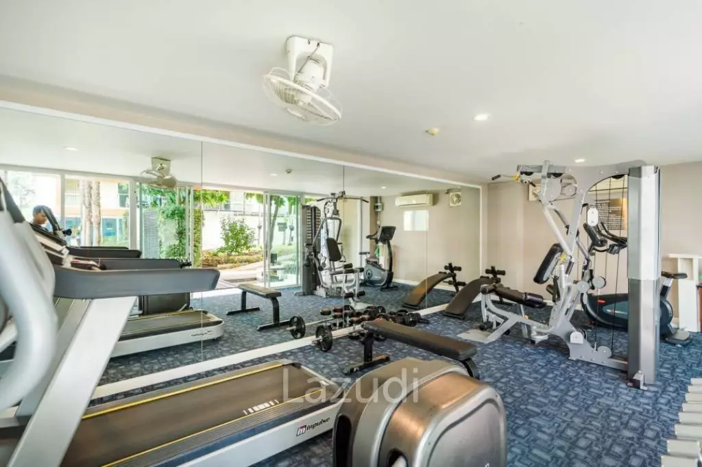 The Breeze Condo - Spacious 1-Bedroom Corner Unit