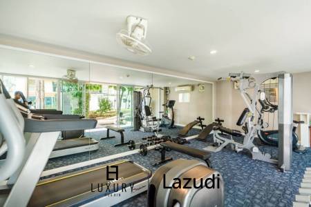 The Breeze Condo - Spacious 1-Bedroom Corner Unit