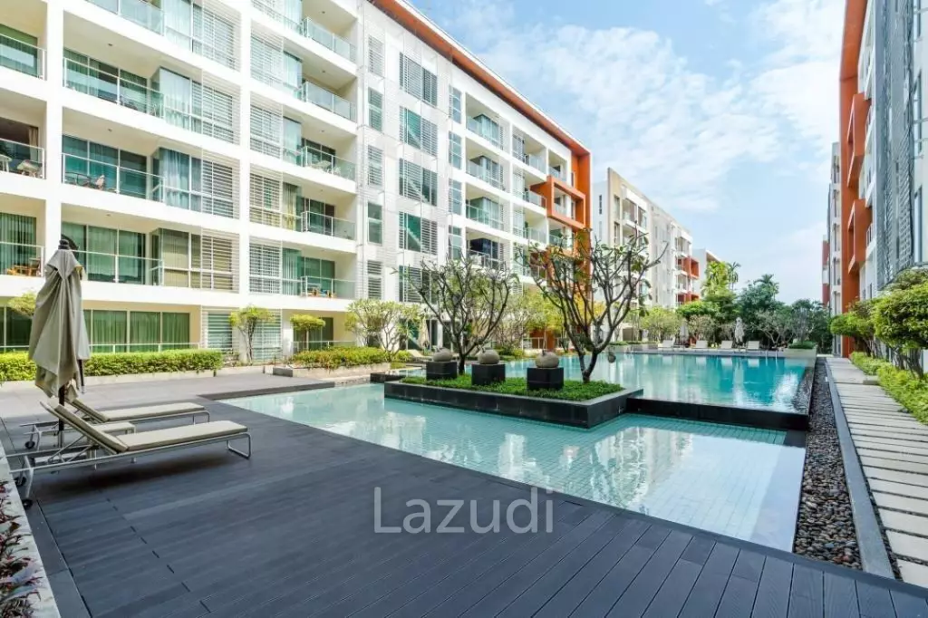 The Breeze Condo - Spacious 1-Bedroom Corner Unit