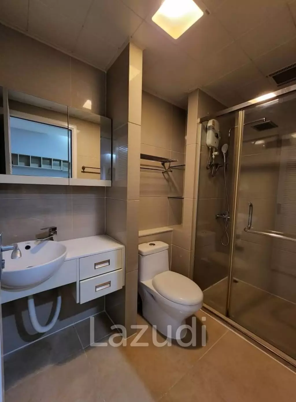 2 Bed 1 Bath 60 SQ.M TC Green Rama 9