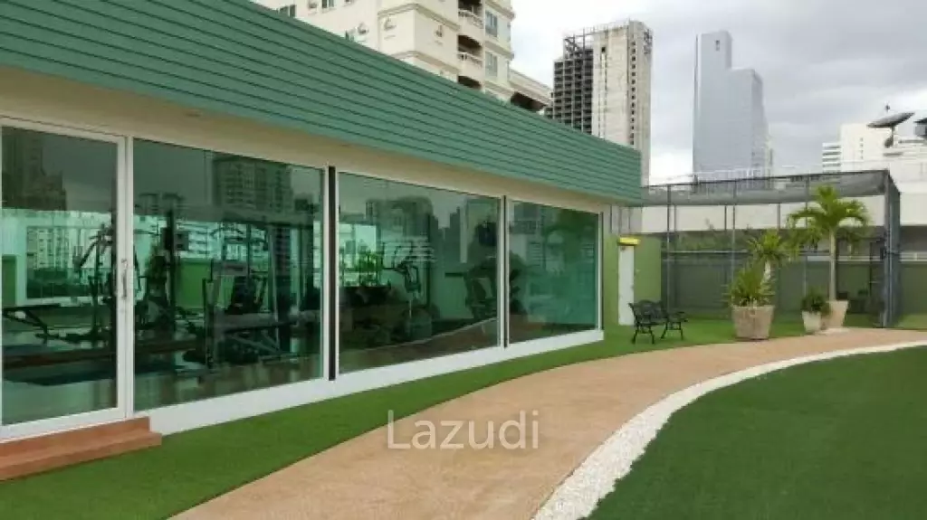 1 Bedroom 1 Bathroom 50 Sq.m Beverly 33