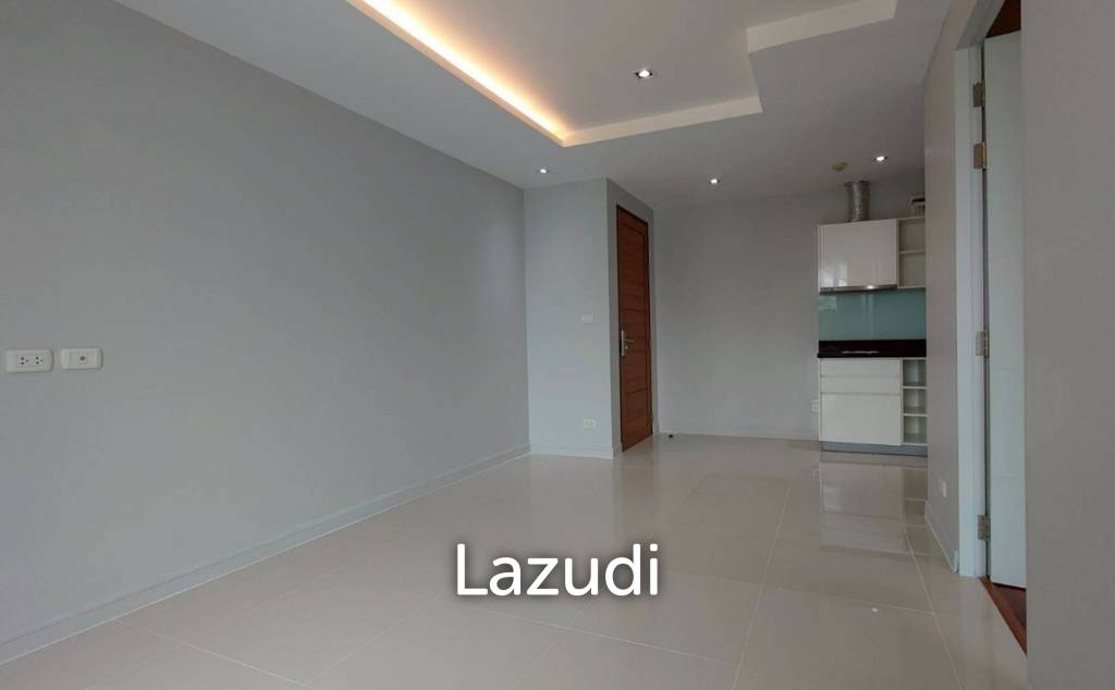 1 Bedroom 1 Bathroom 50 Sq.m Beverly 33