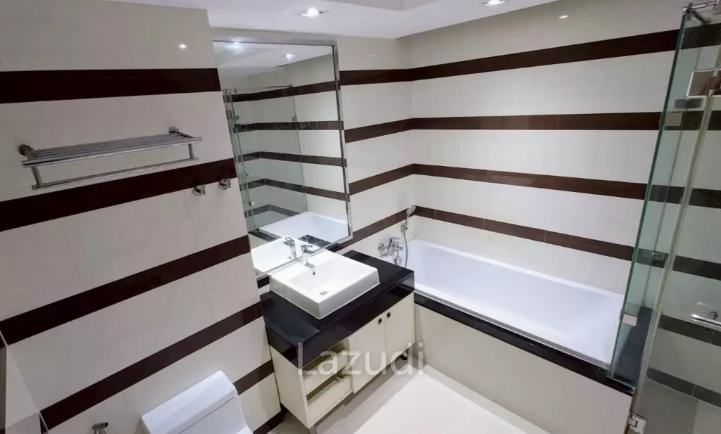 1 Bedroom 1 Bathroom 50 Sq.m Beverly 33