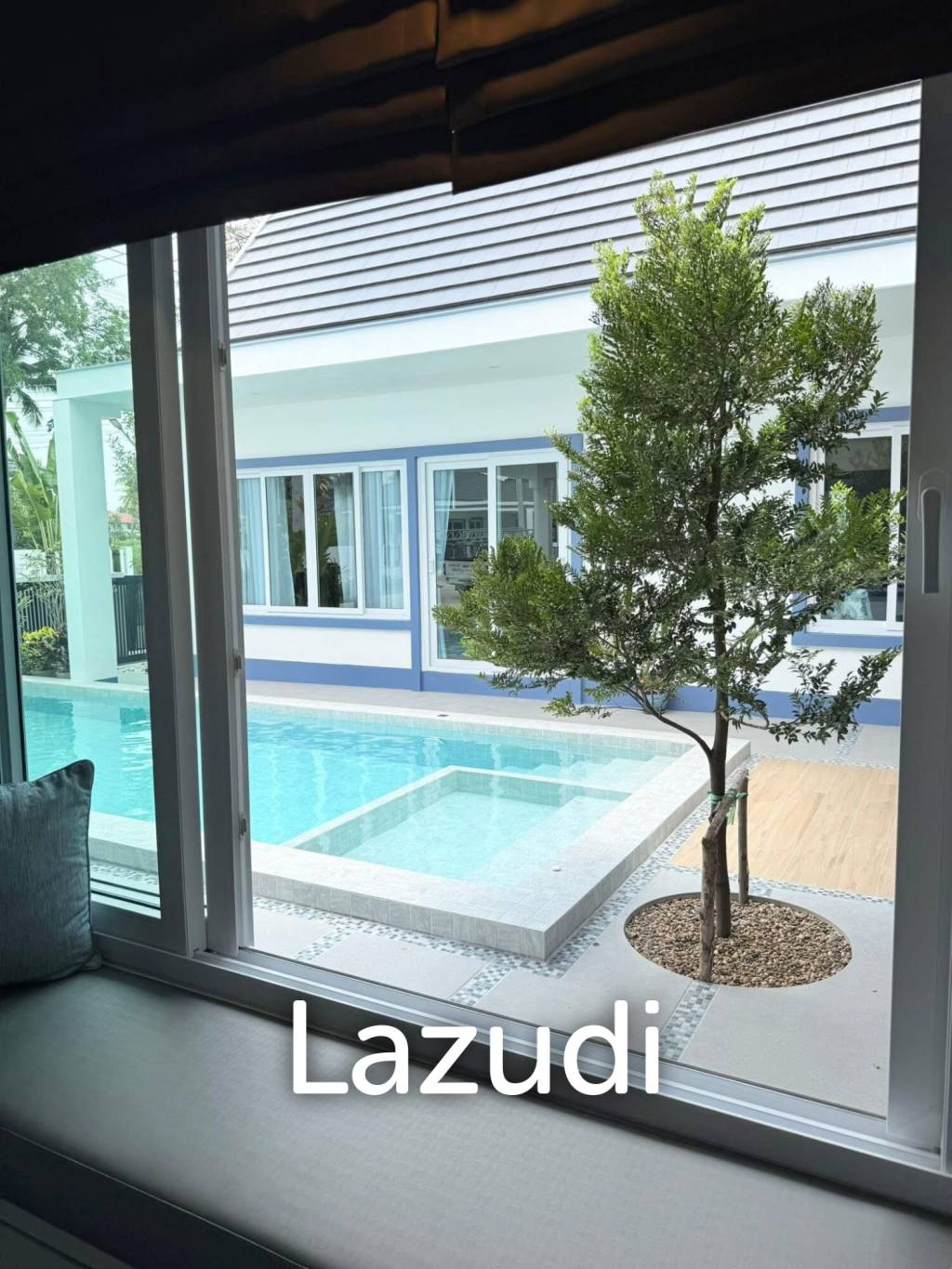 5 Bedrooms 5 Bathrooms 260 SQ.M. Araya Home