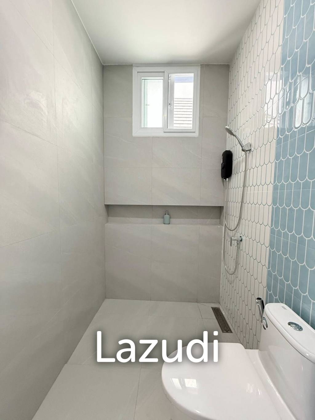 5 Bedrooms 5 Bathrooms 260 SQ.M. Araya Home
