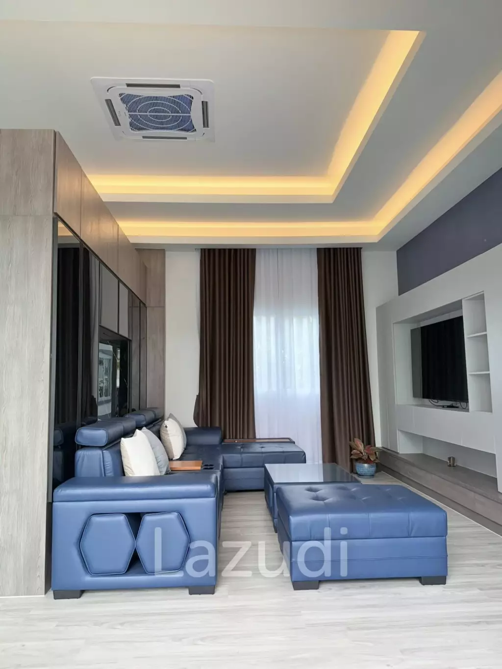 5 Bedrooms 5 Bathrooms 260 SQ.M. Araya Home