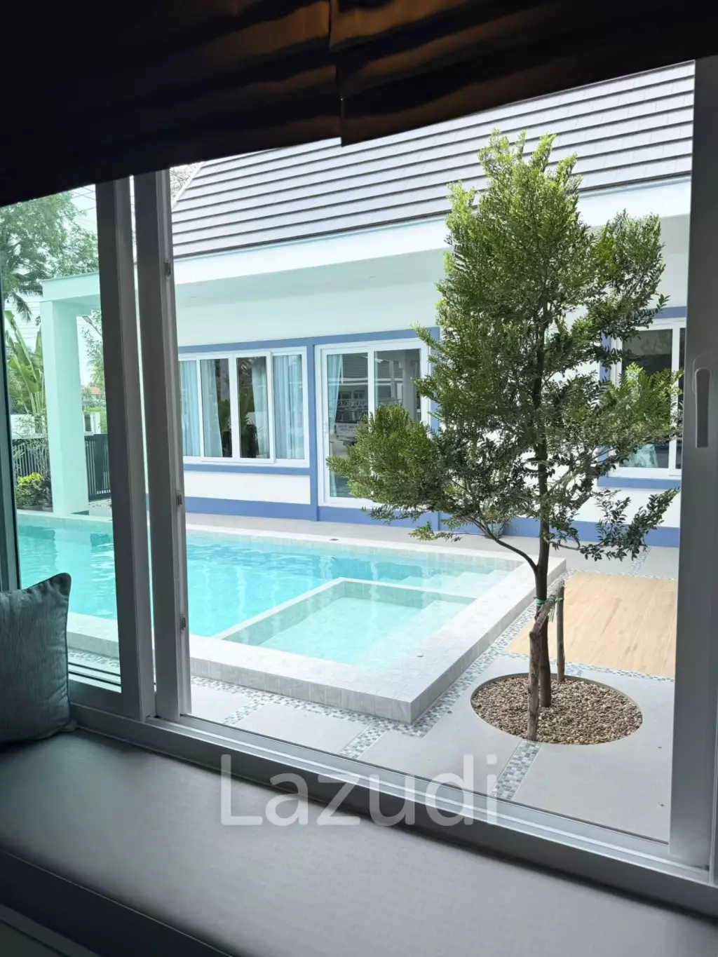 4 Bedrooms 4 Bathrooms 260 SQ.M. Araya Home