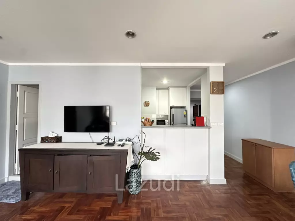 2 Bedroom 1 bathroom condo 65 Sq.m.at  Sukhumvit Park
