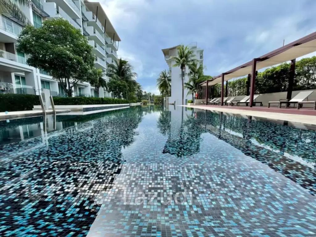 Beachfront Modern Condo 2 bed 2 bath.