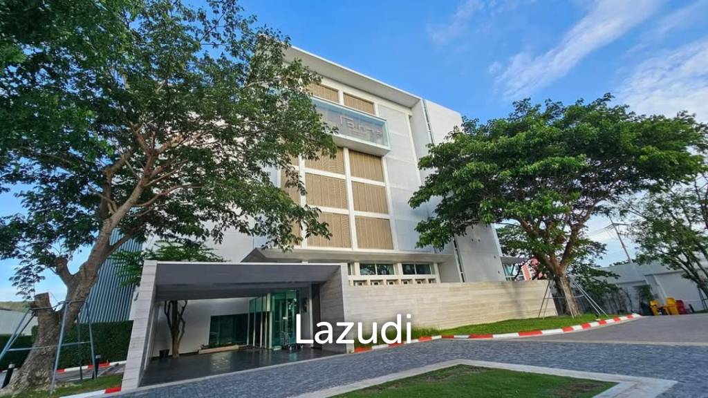 Beachfront Modern Condo 2 bed 2 bath.