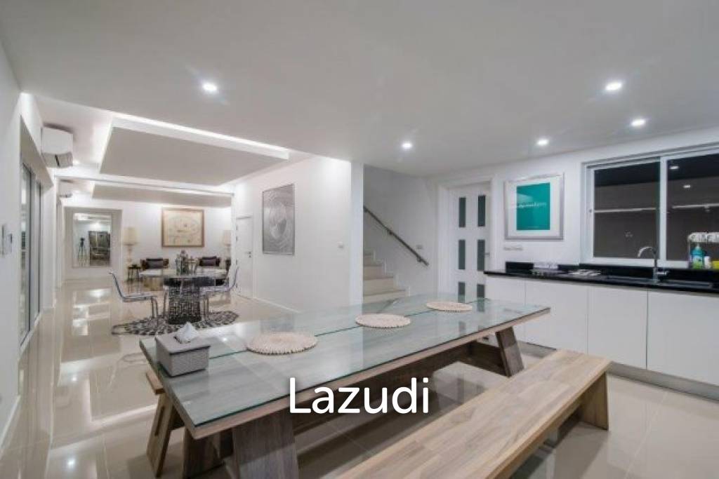 838 Sqm 4 Bed 4 Bath Villa For Sale