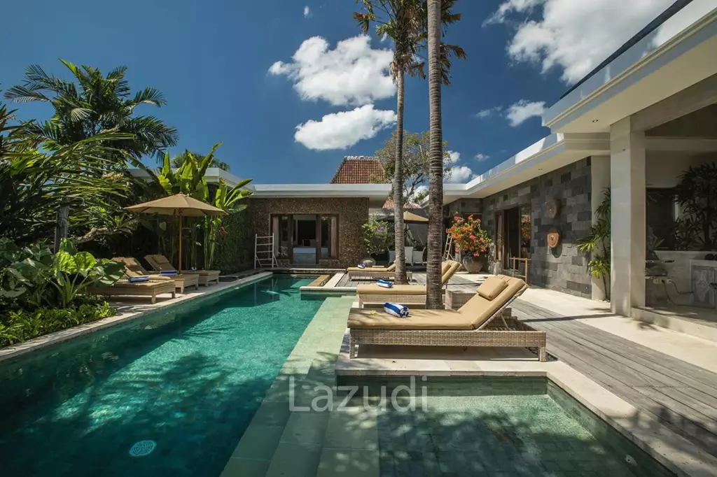 Luxury art deco Villa in prime area of Seminyak