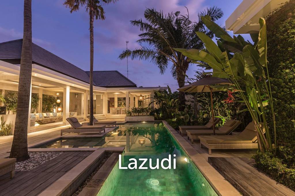 Luxury art deco Villa in prime area of Seminyak