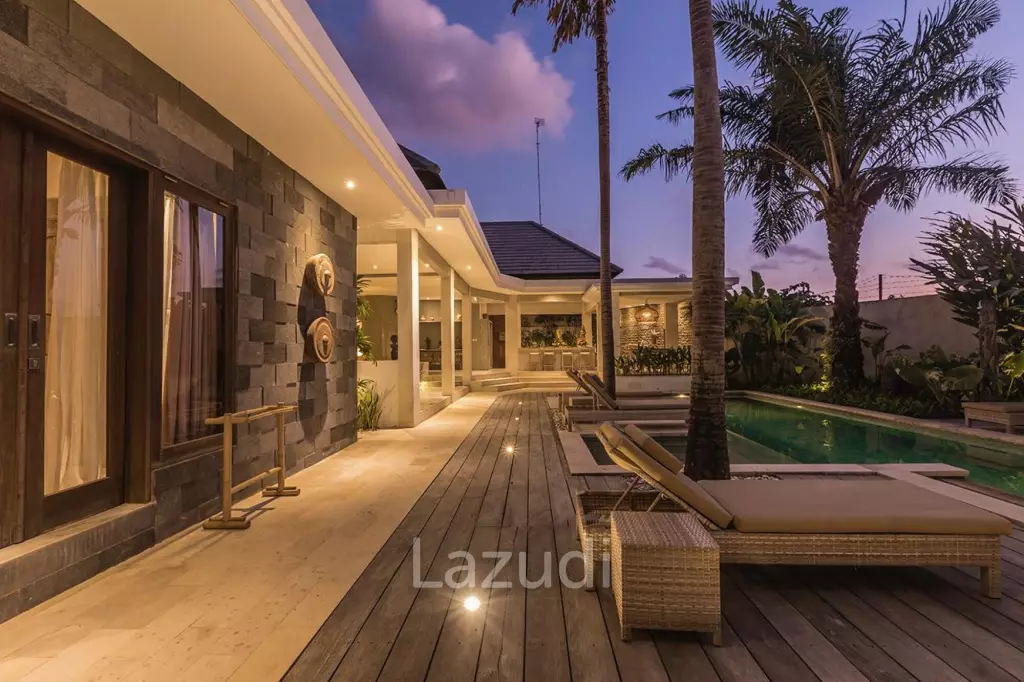Luxury art deco Villa in prime area of Seminyak