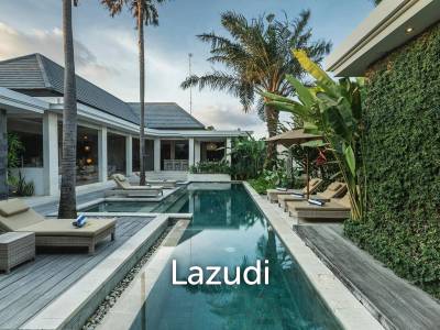 Luxury art deco Villa in prime area of Seminyak