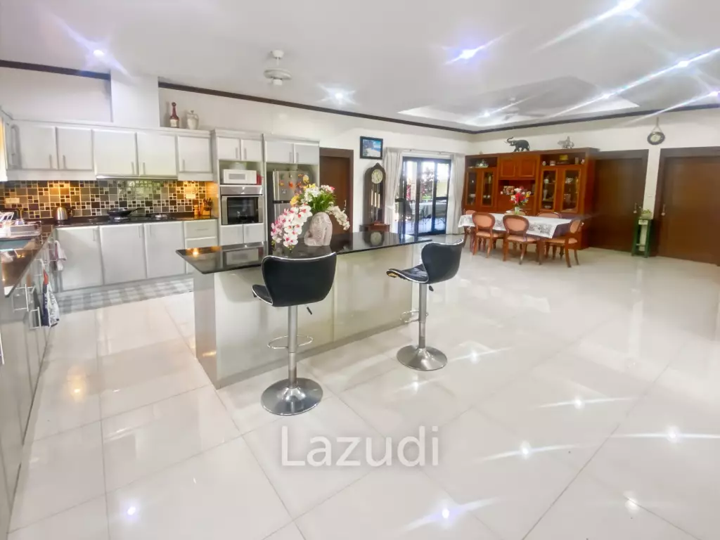 Cha Am Green Beach Village - 3 Bedroom Villa on 300 Sqwa Plot With Pool
