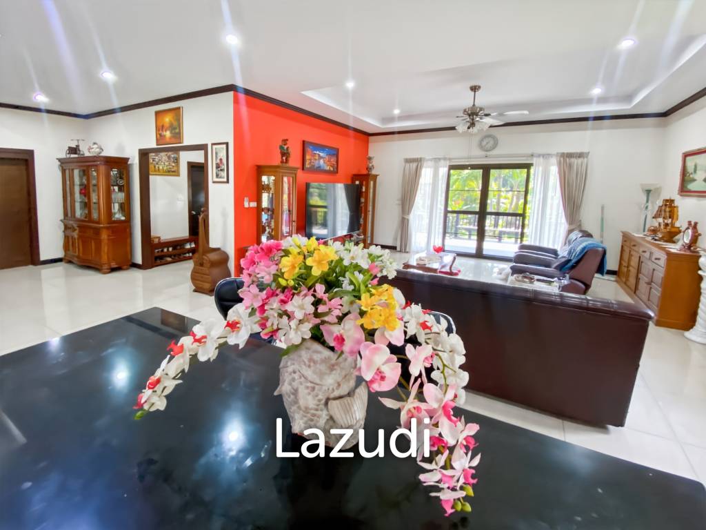Cha Am Green Beach Village - 3 Bedroom Villa on 300 Sqwa Plot With Pool
