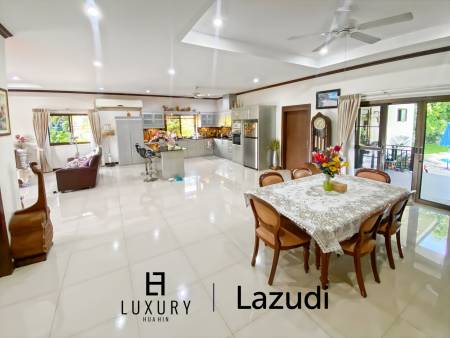 Cha Am / Green Beach Village: Villa avec piscine de 3 chambres sur un terrain de 300 qm.