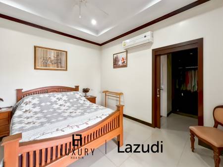 Cha Am / Green Beach Village: Villa avec piscine de 3 chambres sur un terrain de 300 qm.