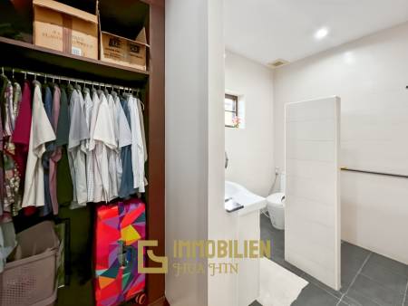 Cha Am / Green Beach Village: Villa avec piscine de 3 chambres sur un terrain de 300 qm.