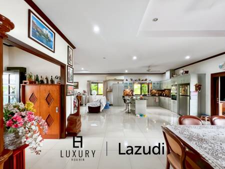 Cha Am / Green Beach Village: Villa avec piscine de 3 chambres sur un terrain de 300 qm.