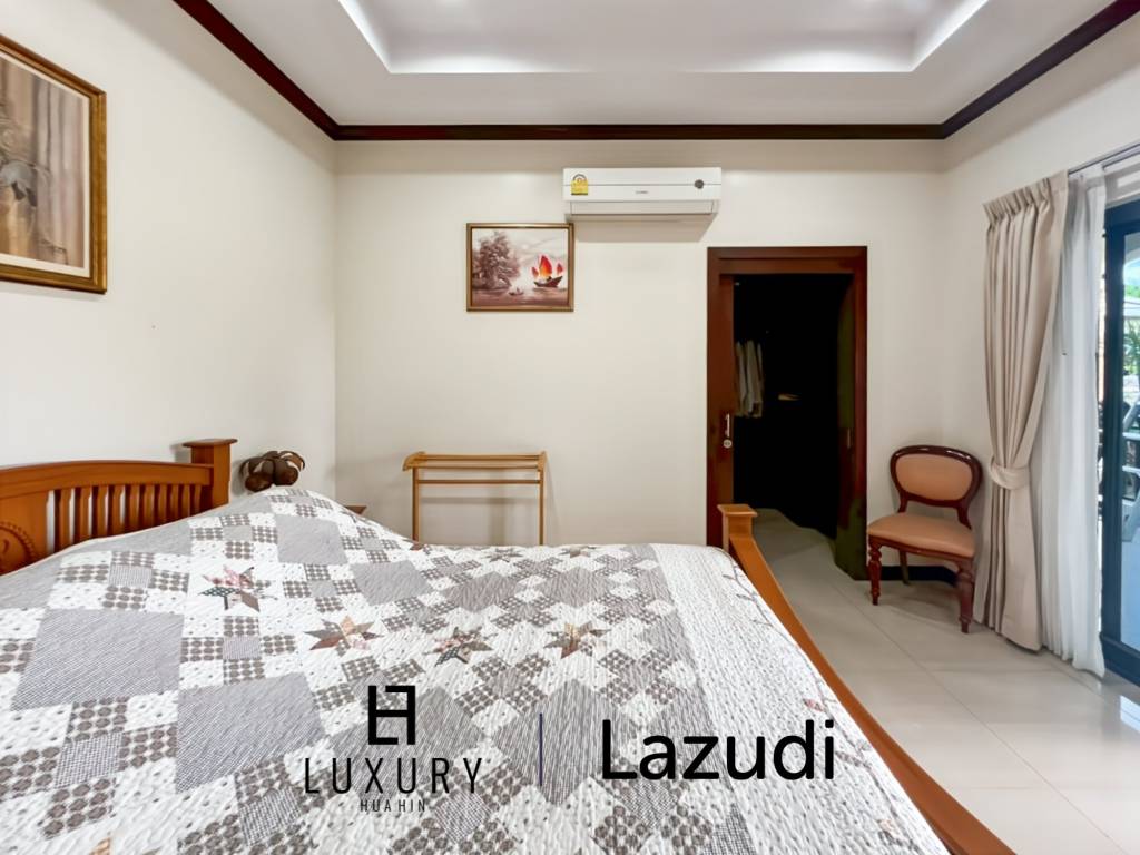 Cha Am / Green Beach Village: Villa avec piscine de 3 chambres sur un terrain de 300 qm.