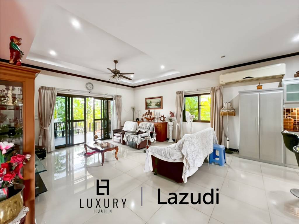 Cha Am / Green Beach Village: Villa avec piscine de 3 chambres sur un terrain de 300 qm.