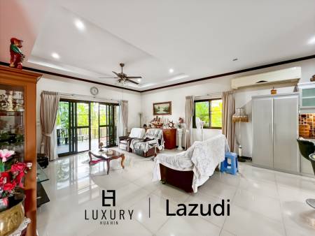 Cha Am / Green Beach Village: Villa avec piscine de 3 chambres sur un terrain de 300 qm.