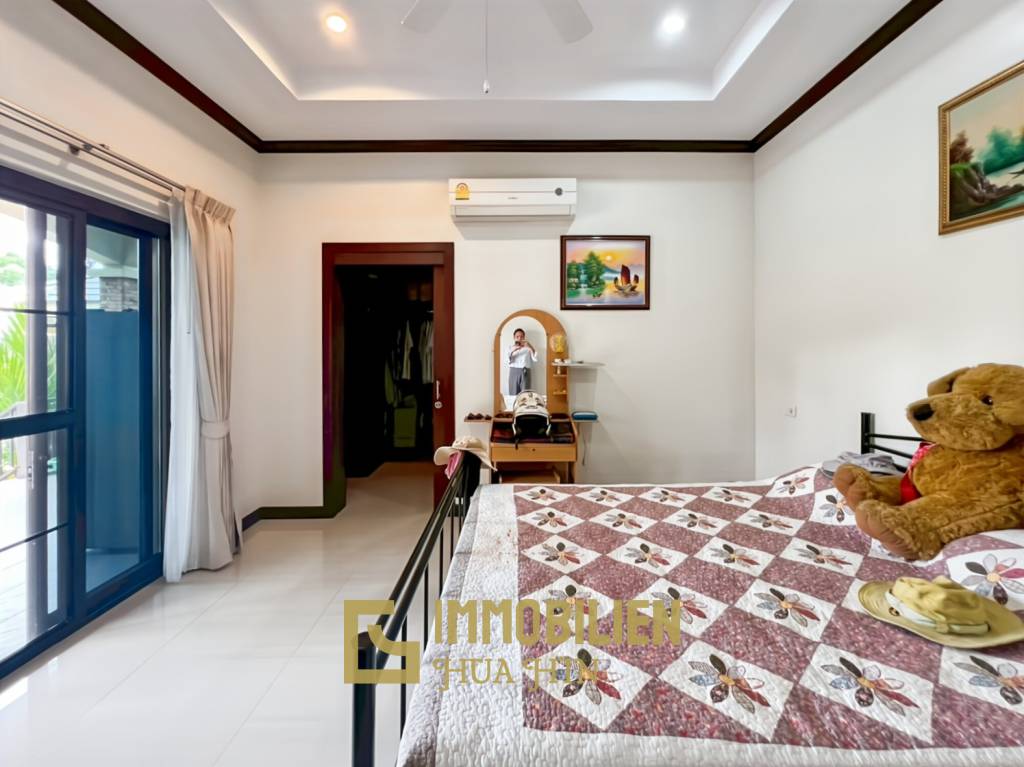 Cha Am / Green Beach Village: Villa avec piscine de 3 chambres sur un terrain de 300 qm.